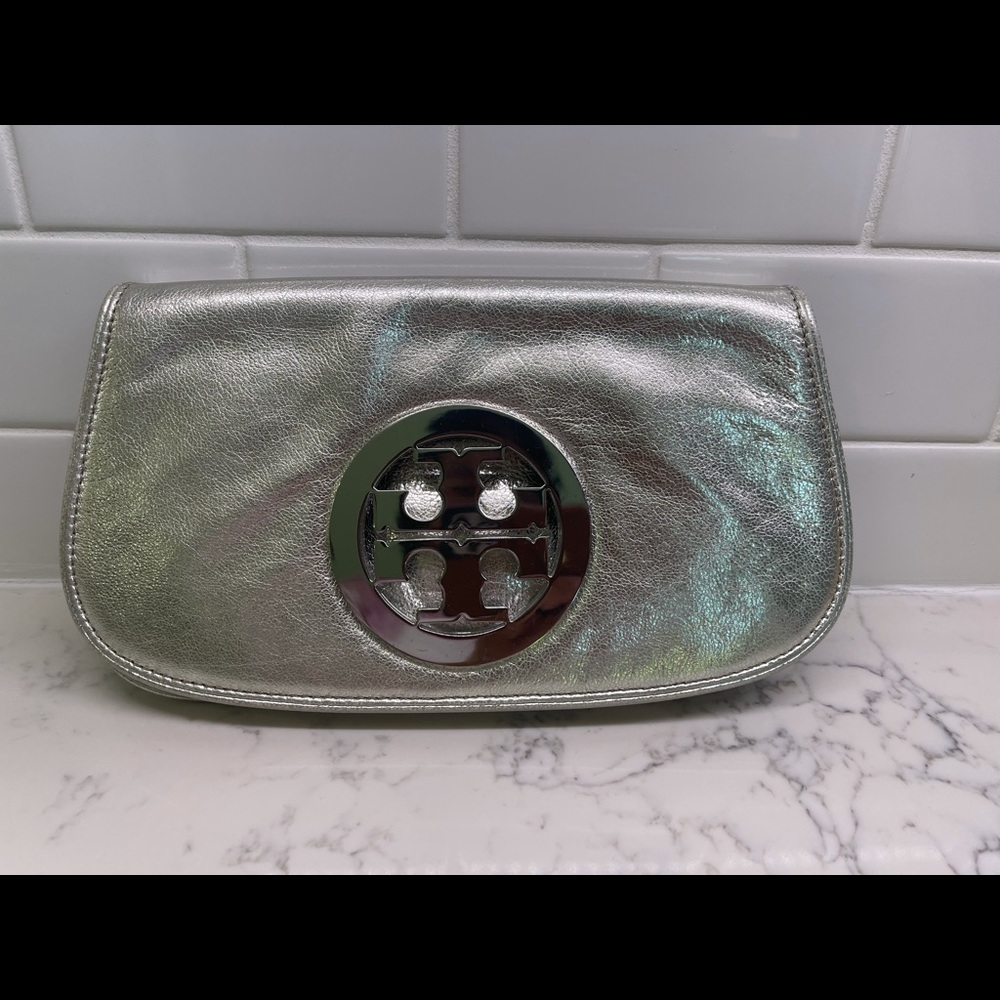 AUTHENTIC!! Leather Tory Burch Clutch/Shoulder Bag